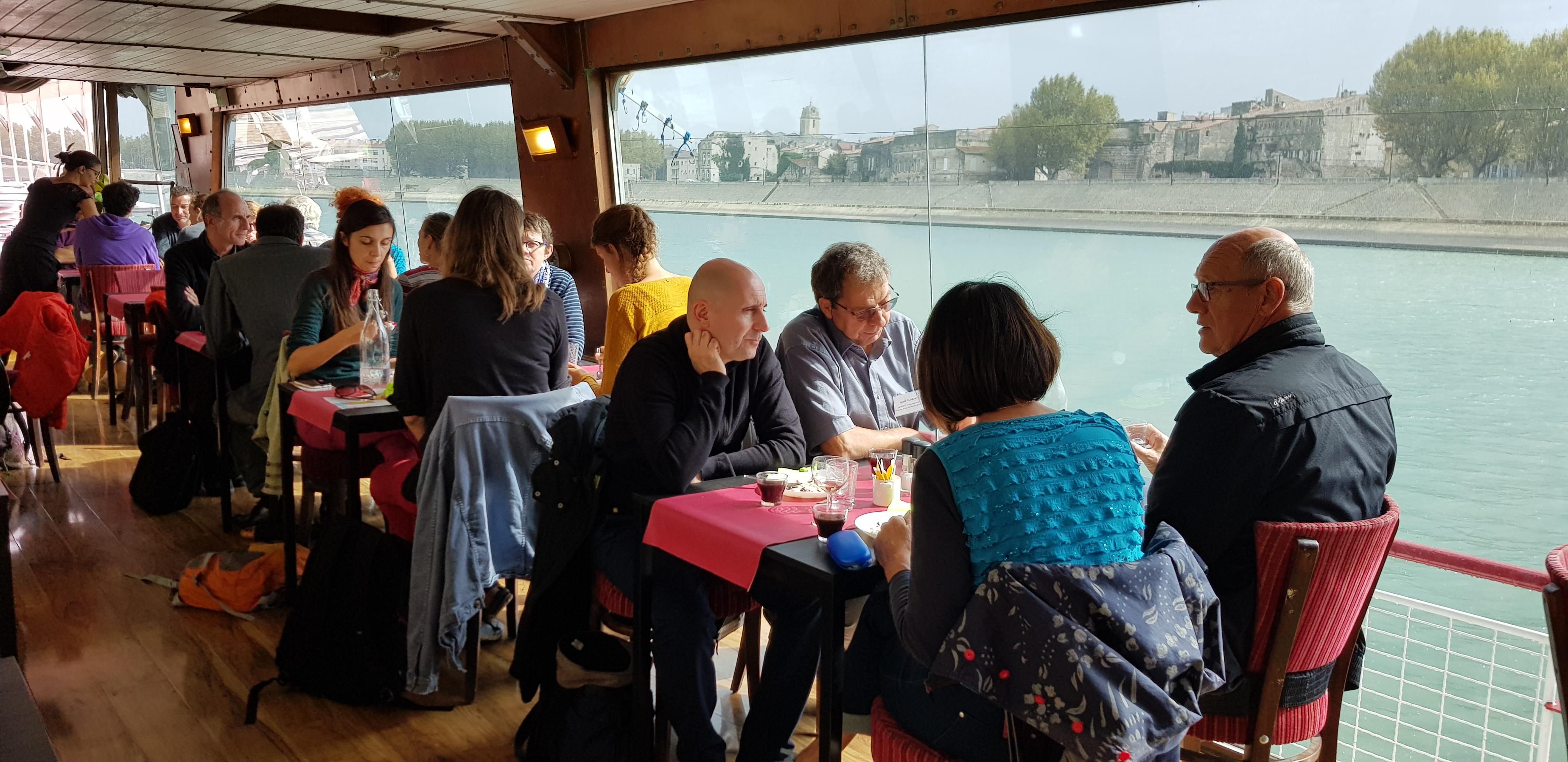 Déjeuner pro sur la Péniche en Arles