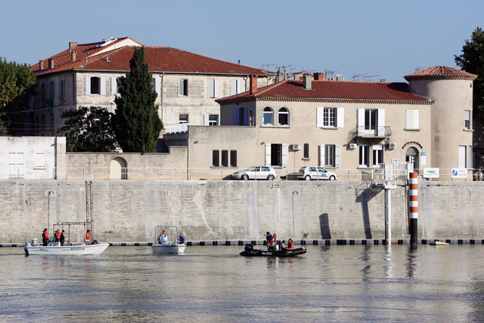 Prélèvement sur le Rhône à Arles